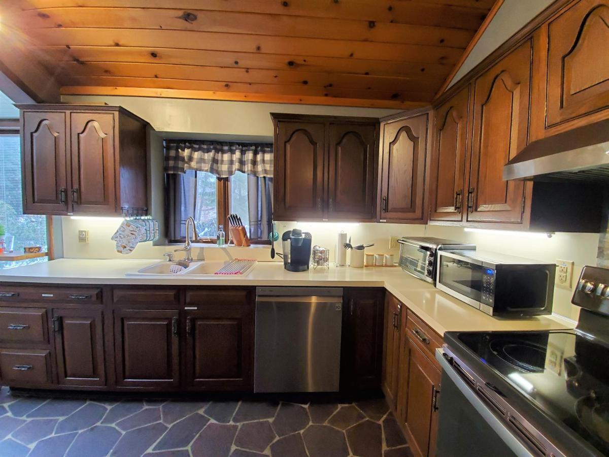 Walk To Pool & Beach - Spacious Gateway, Hot Tub, Game Room Pocono Country Place Dış mekan fotoğraf