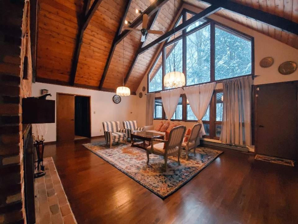 Walk To Pool & Beach - Spacious Gateway, Hot Tub, Game Room Pocono Country Place Dış mekan fotoğraf