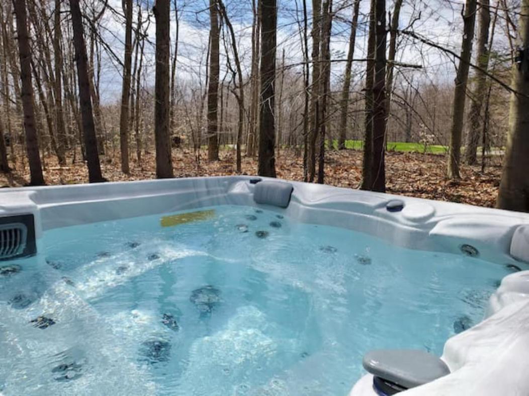 Walk To Pool & Beach - Spacious Gateway, Hot Tub, Game Room Pocono Country Place Dış mekan fotoğraf